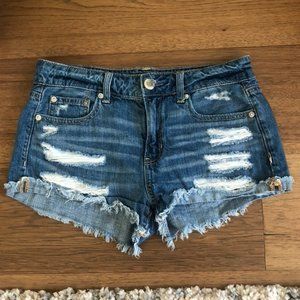 american eagle dark wash ripped jean shorts